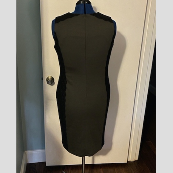 Women's Lace Trimmed Sleeveless Sheath Dress Size 10 - Picture 4 of 4